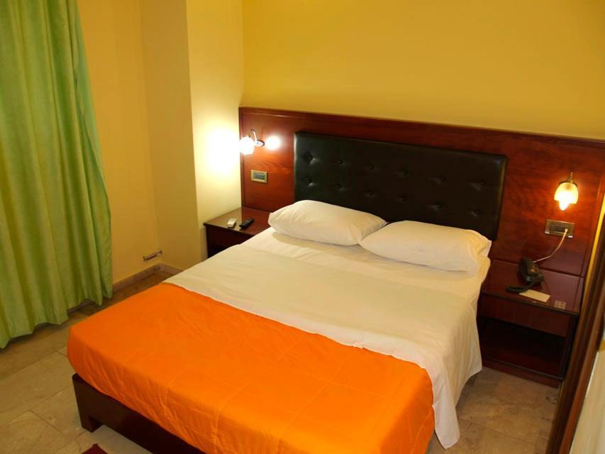 Hotel Filoxenia Chania  ภายนอก รูปภาพ