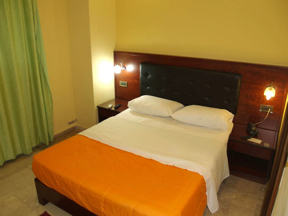 Hotel Filoxenia Chania  ภายนอก รูปภาพ
